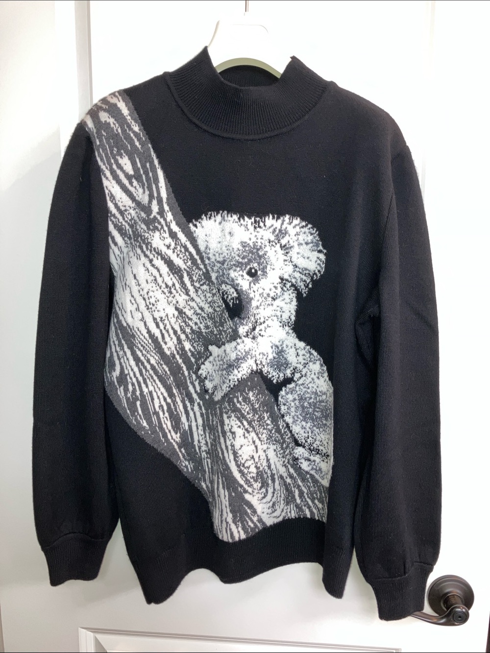 St. John L M Koala Sweater M L Black Gray Silver White